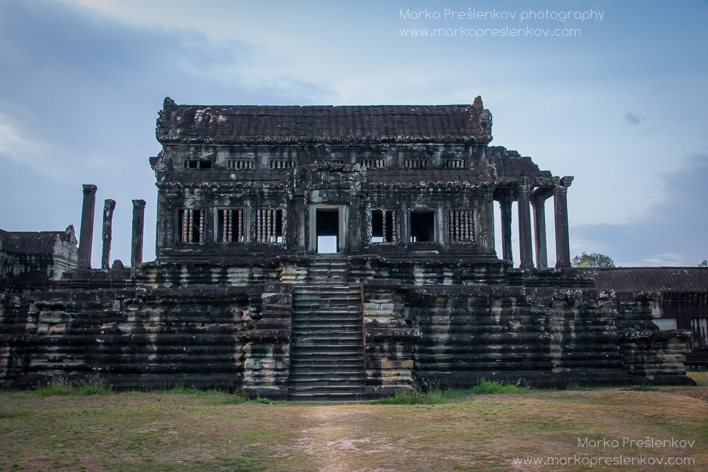 Empty Angkor Wat building