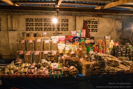 Mixed food stall