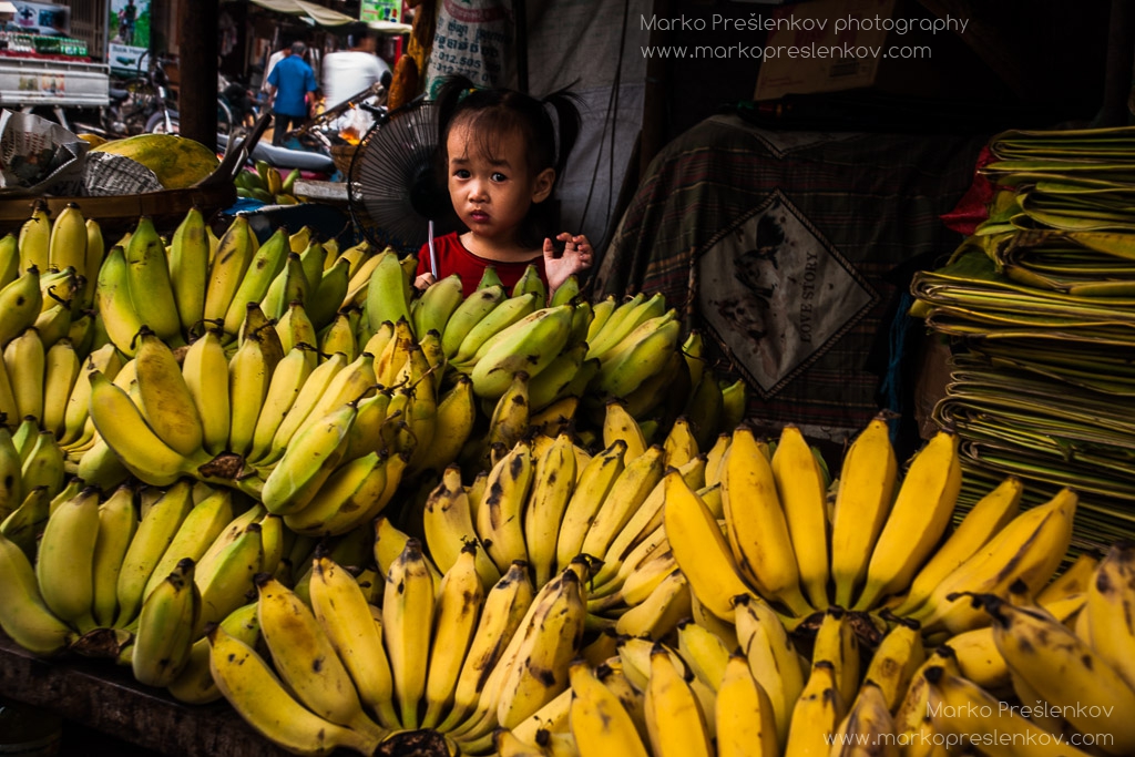 Wee Cambodian banana seller